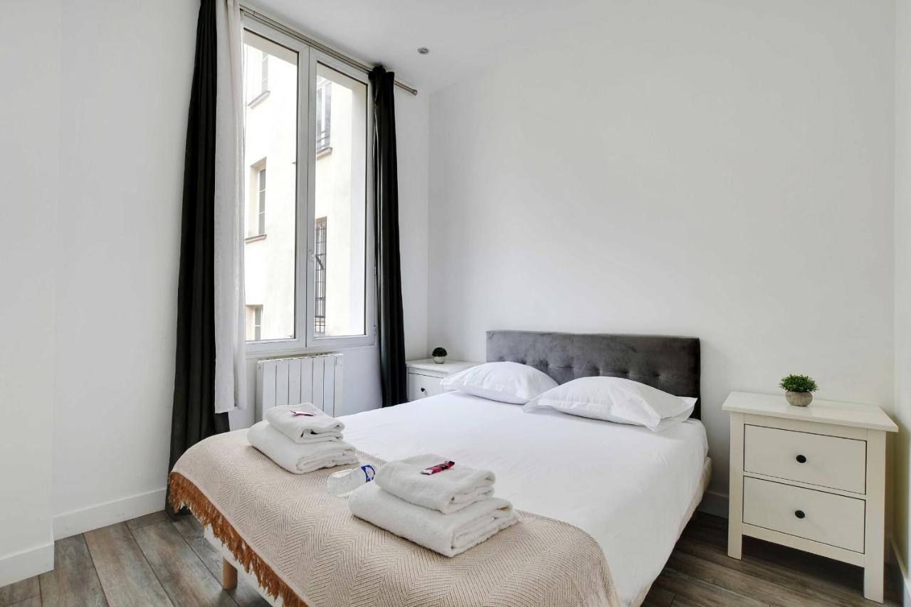 Trois Pieces Au Coeur Du Haut Marais Paris Luaran gambar